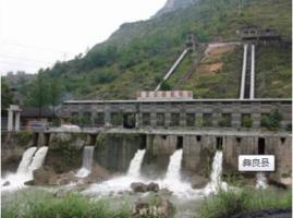 麻窩水電站首臺(tái)機(jī)組轉(zhuǎn)子順利吊裝成功