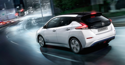 新的“神奇”瀝青，為駕駛時(shí)的電動車充電