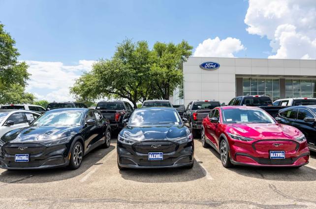 福特將實施每周四天辦公室工作制