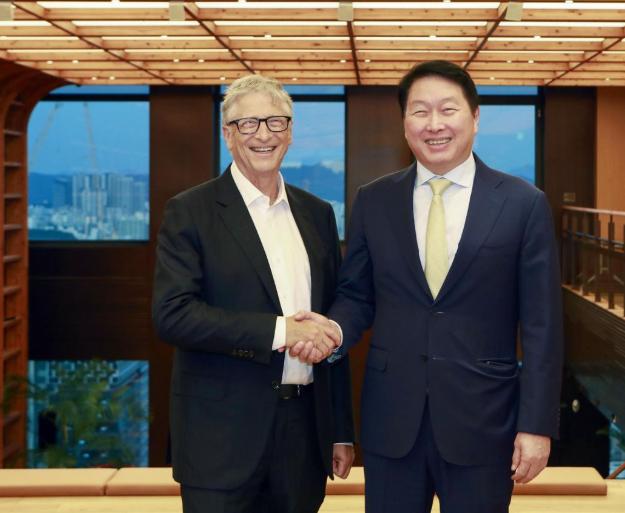 比爾·蓋茨會見韓國商界領袖，探討在小型模塊化反應堆領域開展合作