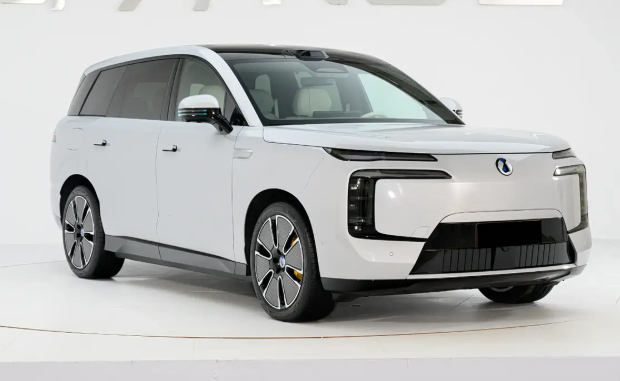 比亞迪汽車騰勢N8L正式上市