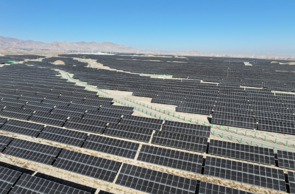 中國(guó)甘肅景泰光伏項(xiàng)目并網(wǎng)發(fā)電
