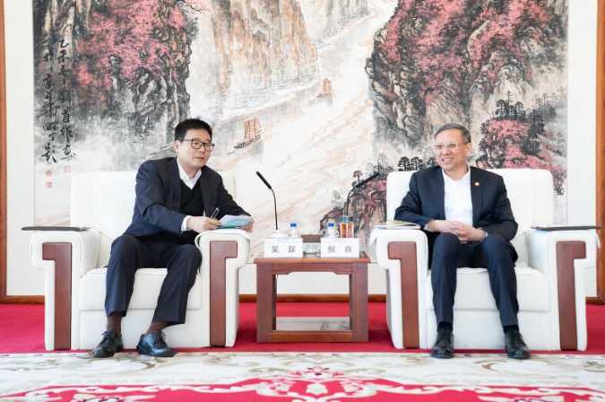 倪真與上海電氣黨委書記、董事長吳磊會談