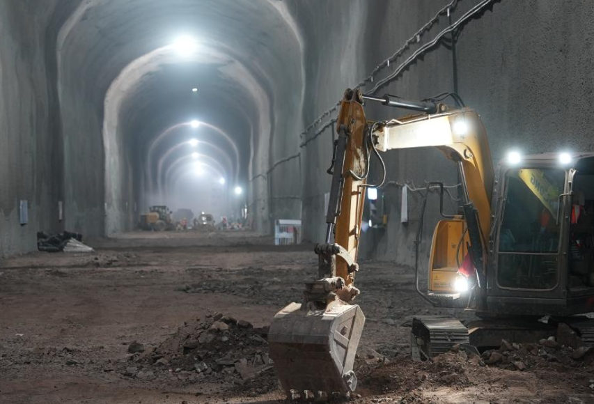 黃河古賢水利樞紐工程導流洞貫通